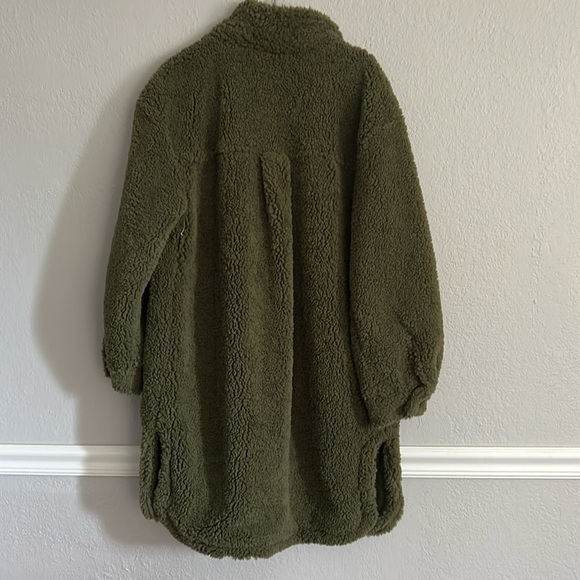 NWOT Me Jane Teddy jacket, long, olive green, women’s size medium. - Picture 3 of 7